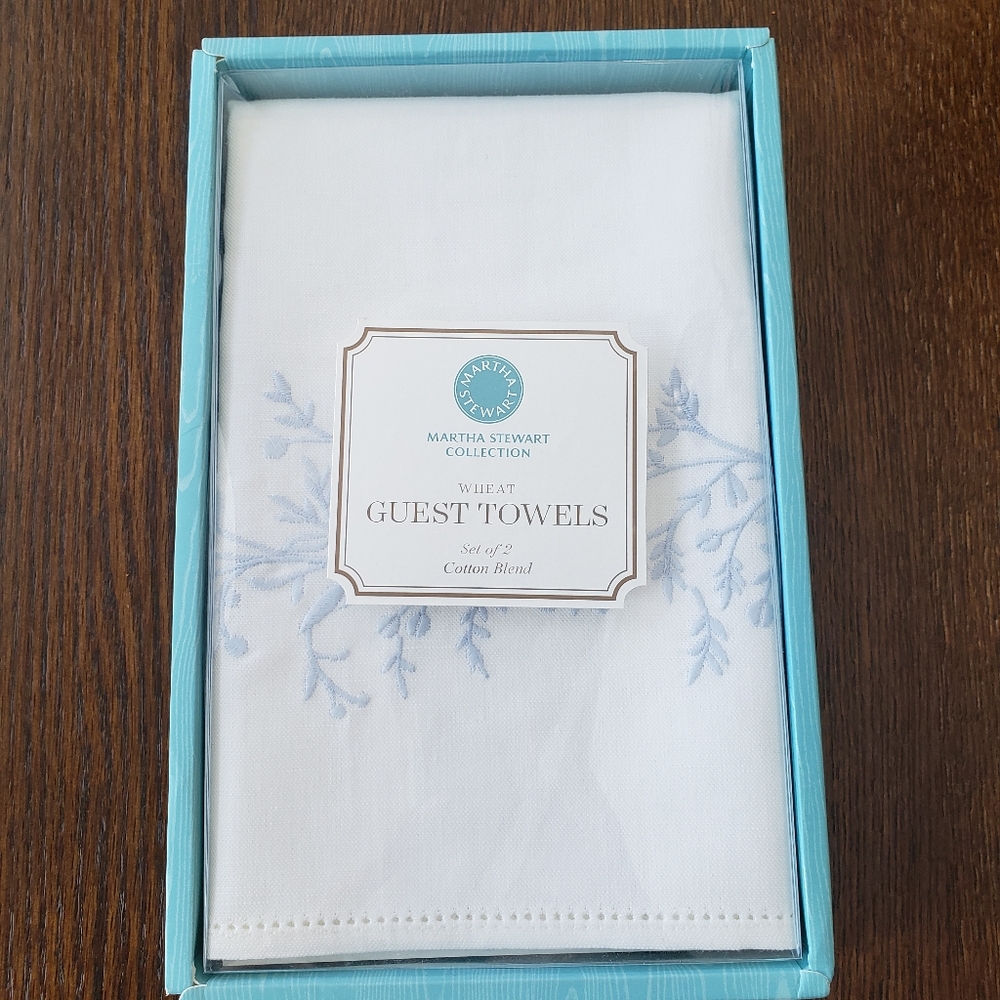 Martha Stewart Collection Guest Towels